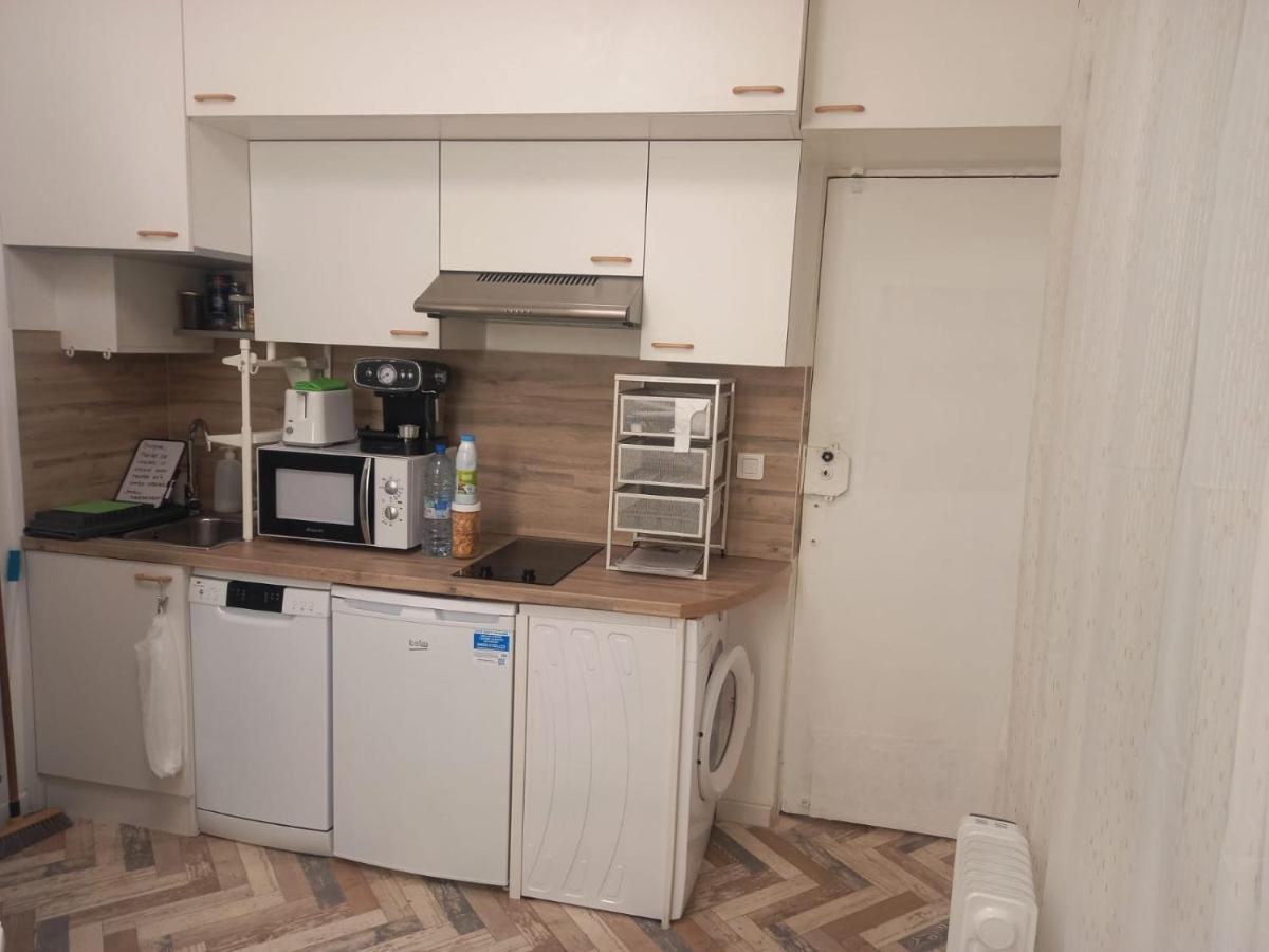 Tres Joli Petit Studio Aux Portes Paris อีวรี-ซูร์-แซ็น ภายนอก รูปภาพ